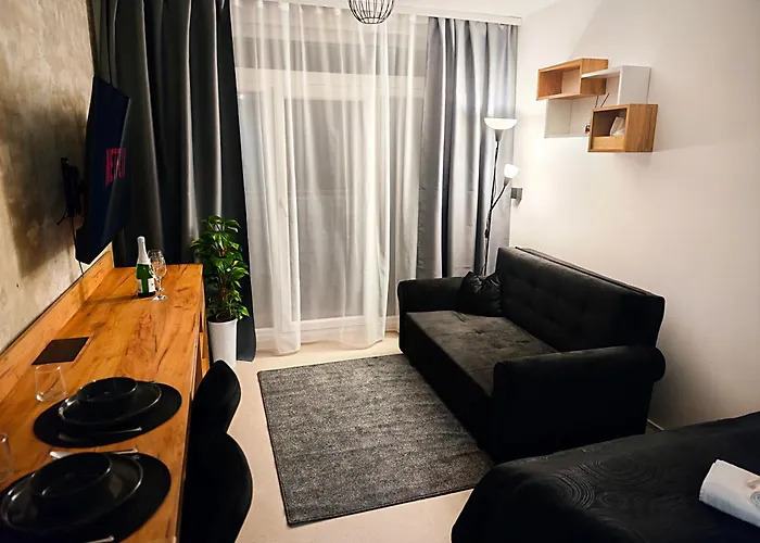 Axiom - Zenith Iii - Netflix, Hbo, Champagne Lägenhet *