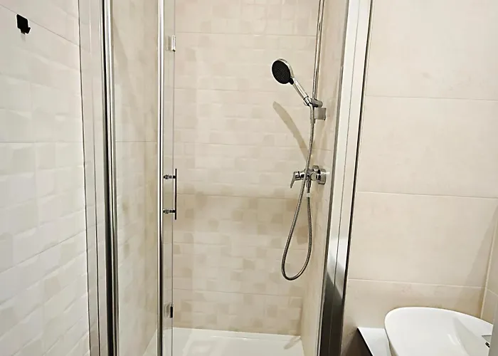 Axiom - Zenith Iii - Netflix, Hbo, Champagne Košice